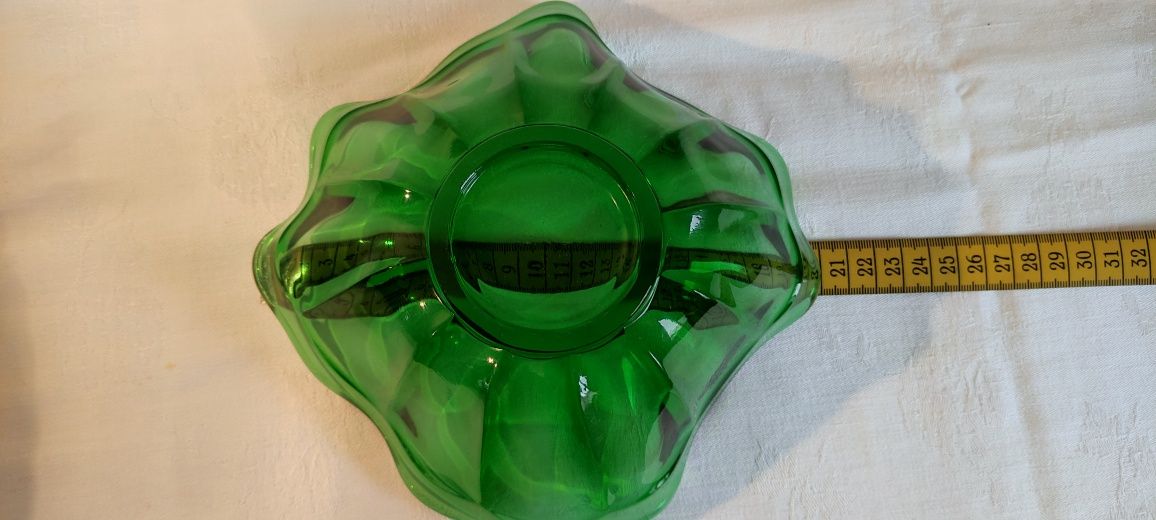 Taça modernista verde vidro