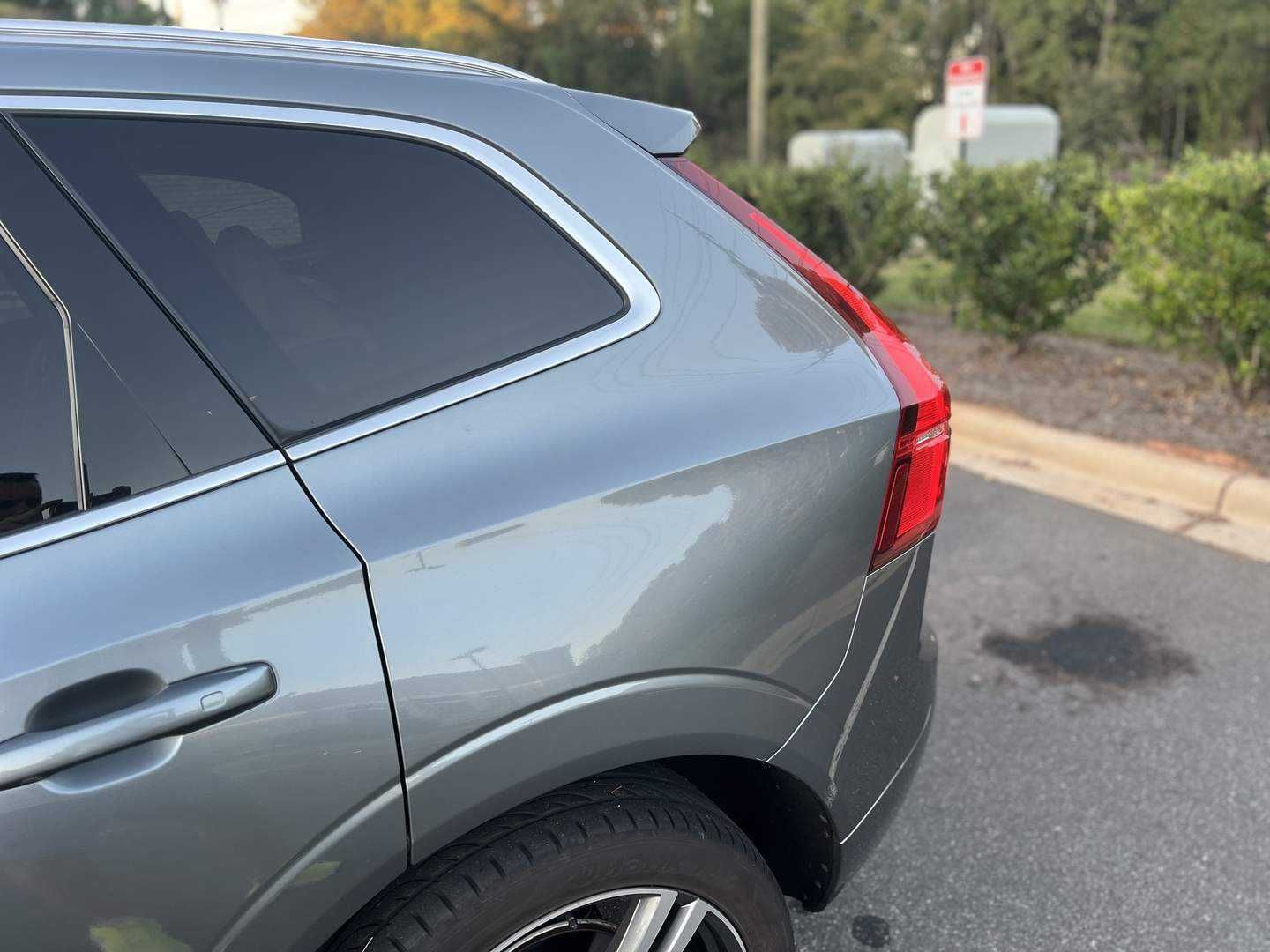 Volvo XC 60 2020 рік