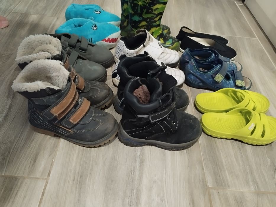 Buty dla chłopca kalosze zimowe klapki crocksy kozaki 27