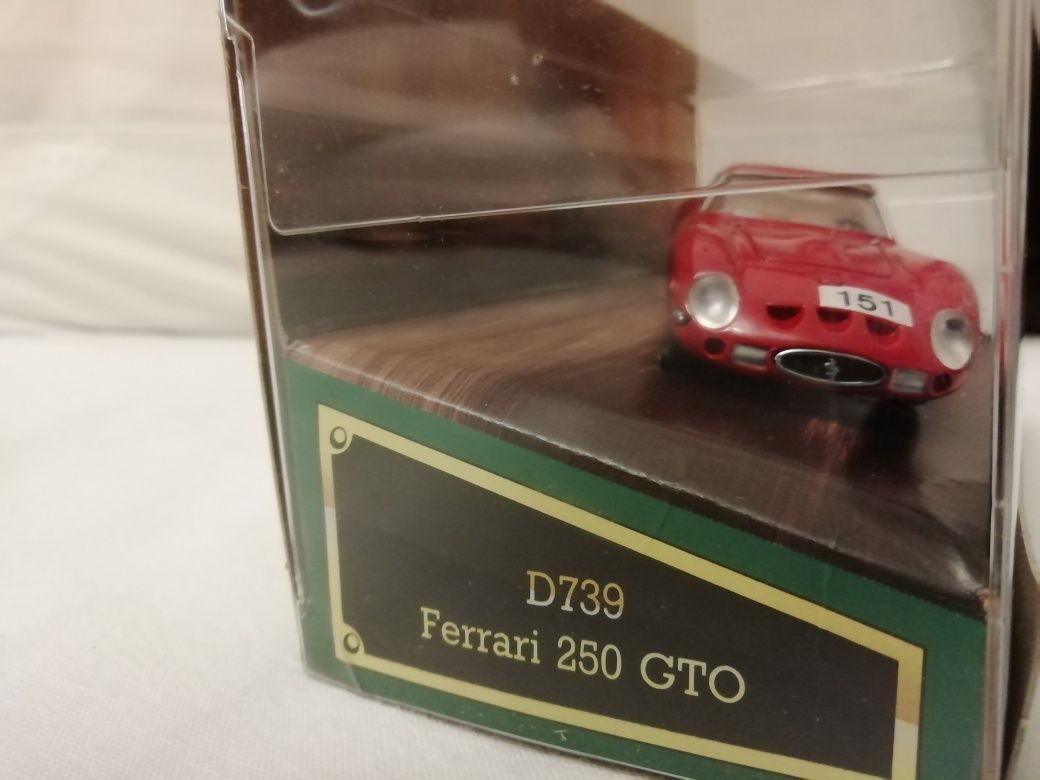 Ferrari 250 GTO 1:43 Corgi