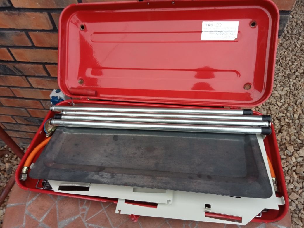 Turystyczna kuchenka gazowa grill rożen