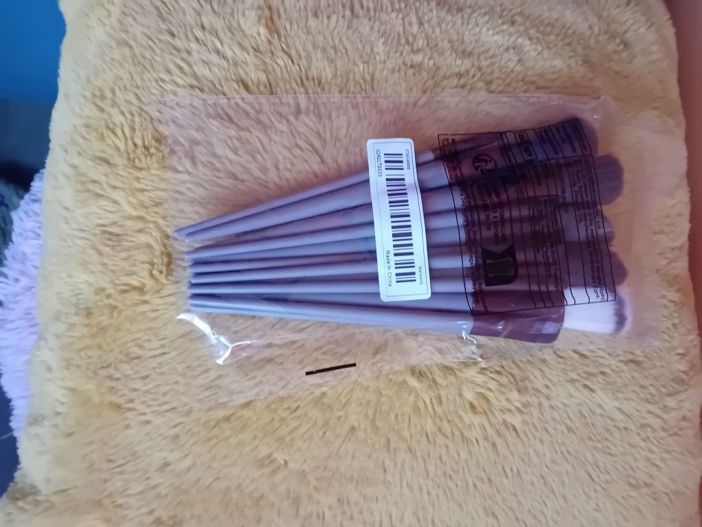 Nowe pędzle do makijażu 13 szt