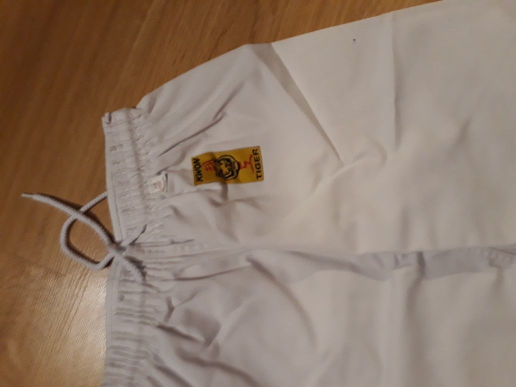 Dobok strój taekwondo UKS SMOKI Rakoniewice r.140