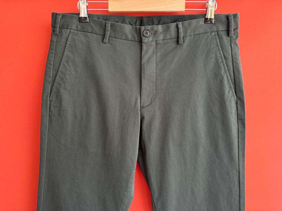 Uniqlo Оригінал чоловічі брюки штани чиноси розмір 34