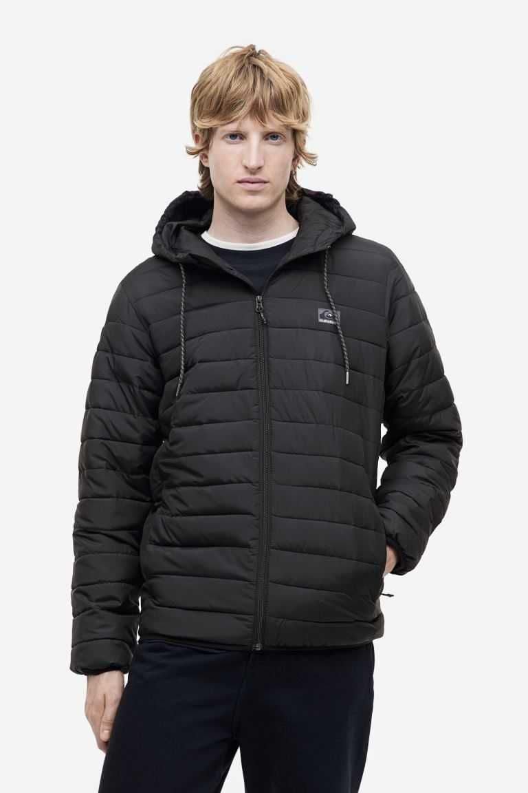 Стьобана куртка quiksilver м