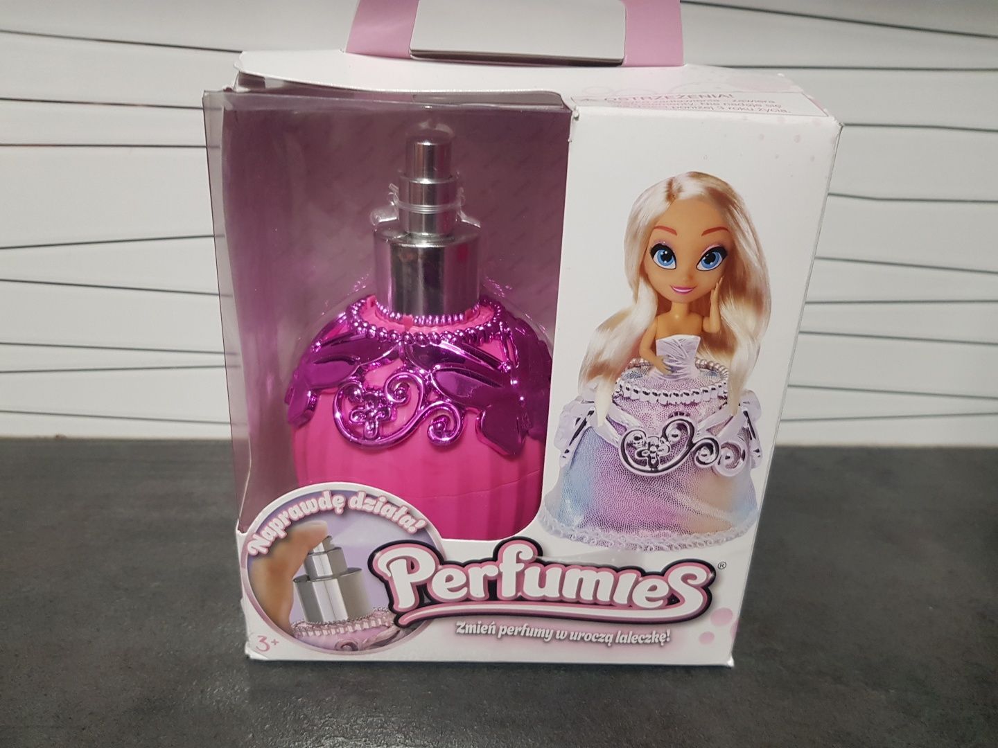 Perfumies Lalka w perfumach