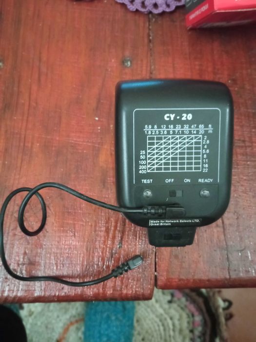 Фотовспышка UFO CY-20DS