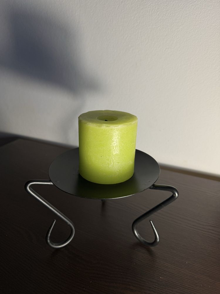 Porta velas em metal