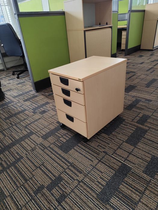 Kontenerek Kinnarps pod biurko - 4 szuflady, szafka pod biurko