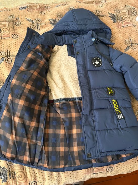 Тепла куртка на хлопчика, розмір 110-116