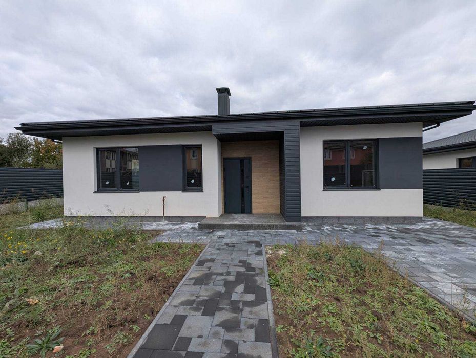 Продам будинок в передмісті Києва