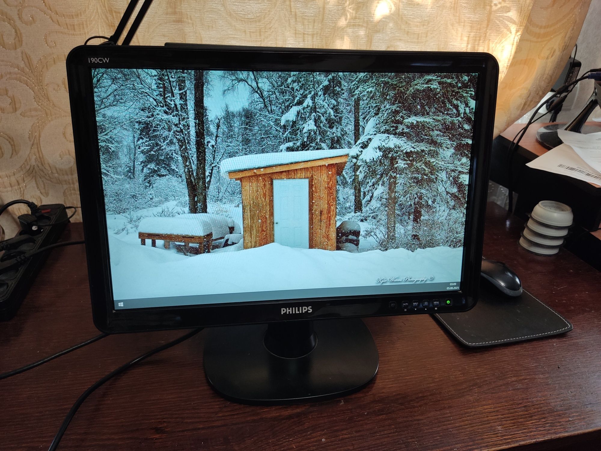 Монитор Philips 190CW