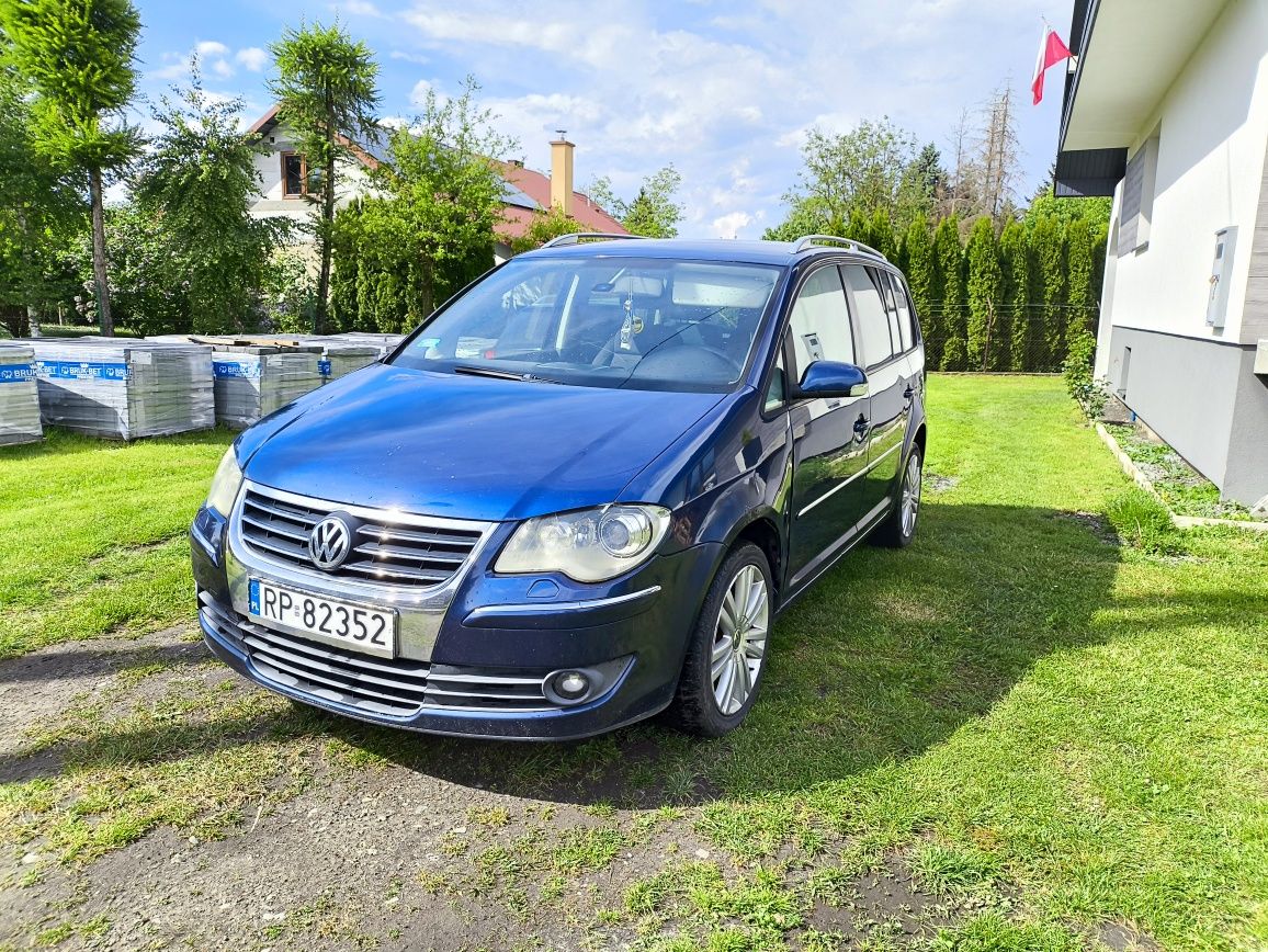 Touran lift 2.0 TDI + DSG 170km