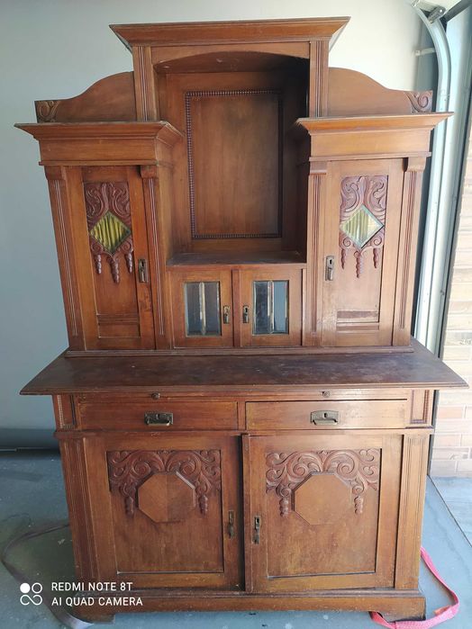 Kredens przedwojennych - Antyk