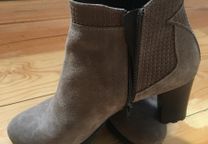 Botins taupe marca Flashoes (tam 37)