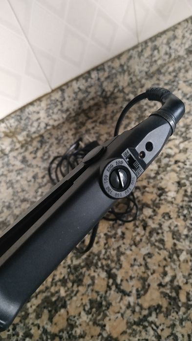 Alisador de cabelo (JATA)