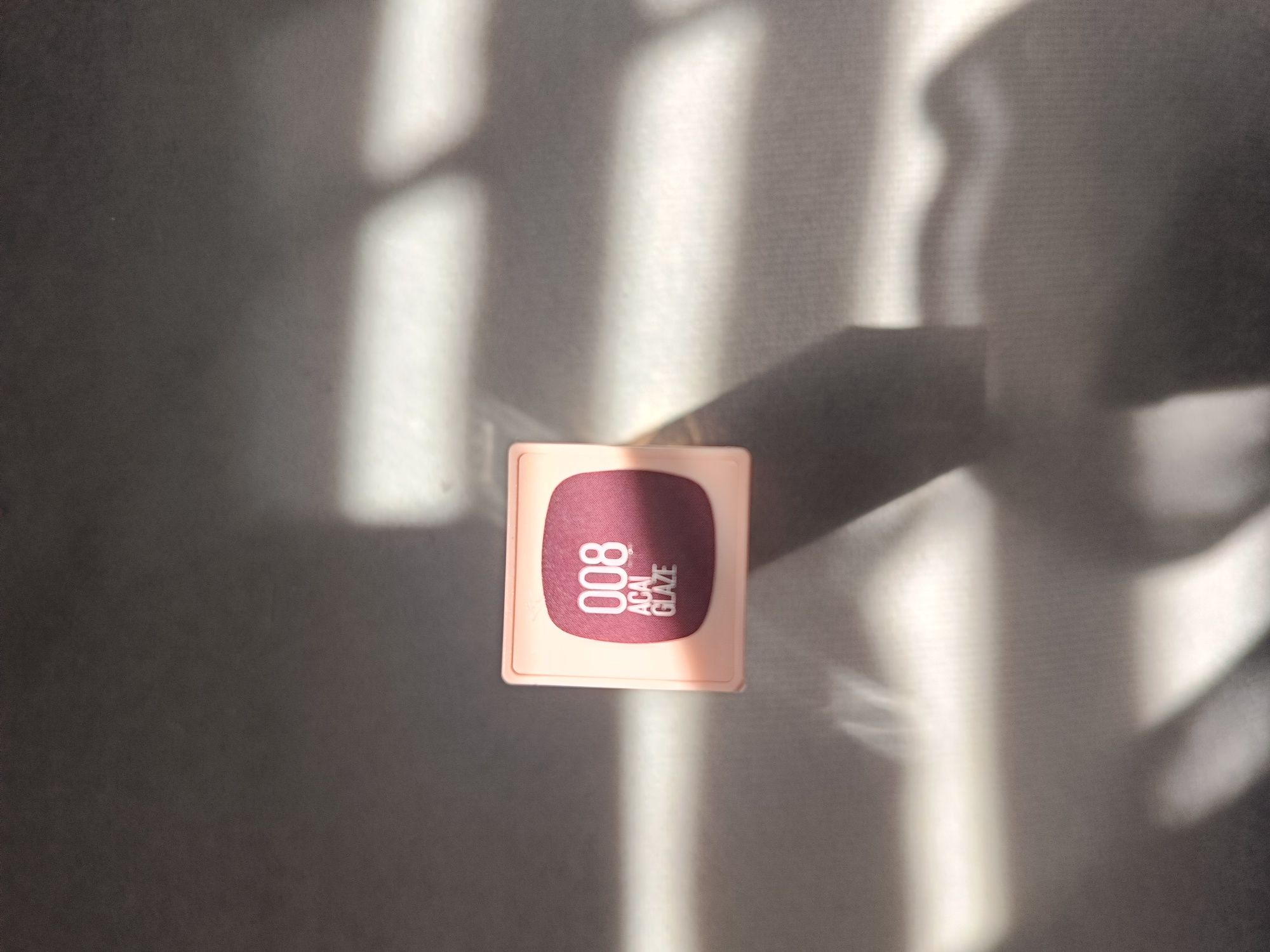 Nowość od Maybelline - Lifter Glaze