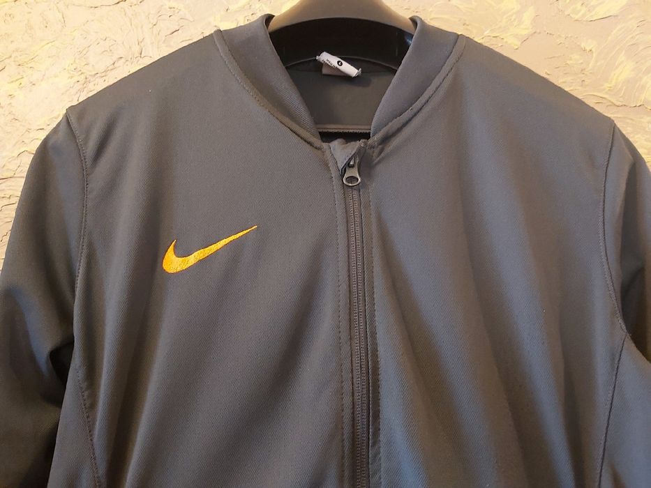 Bluza sportowa trekkingowa NIKE DRY FIT rozm. M
