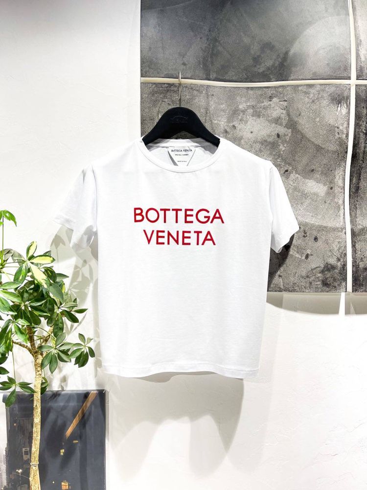 Женская Футболка Оверсайз Майка Топ в стиле Bottega Veneta