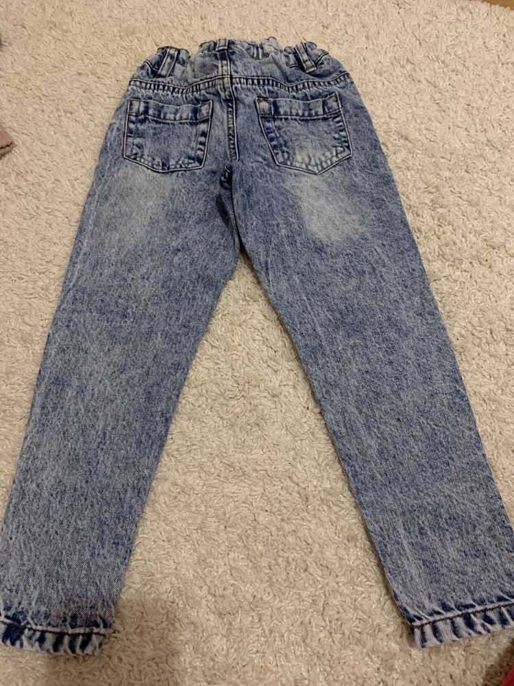 Продам джинси , у ідеальному стані, розмір 110, 4-5років, ціна 200грн
