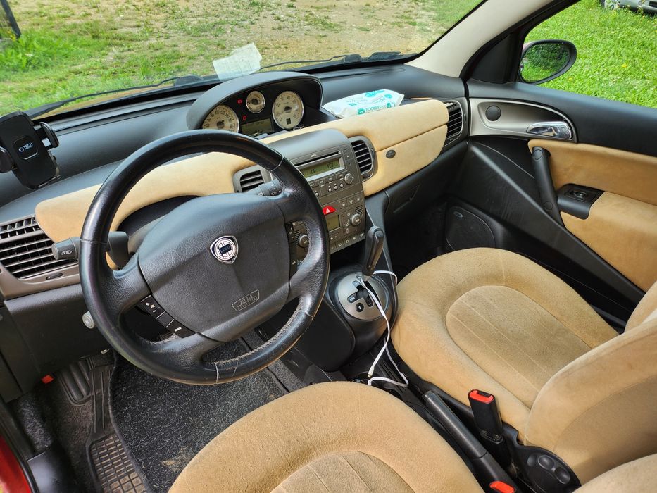 Sprzedam Lancią Ypsilon 1.3disel automat