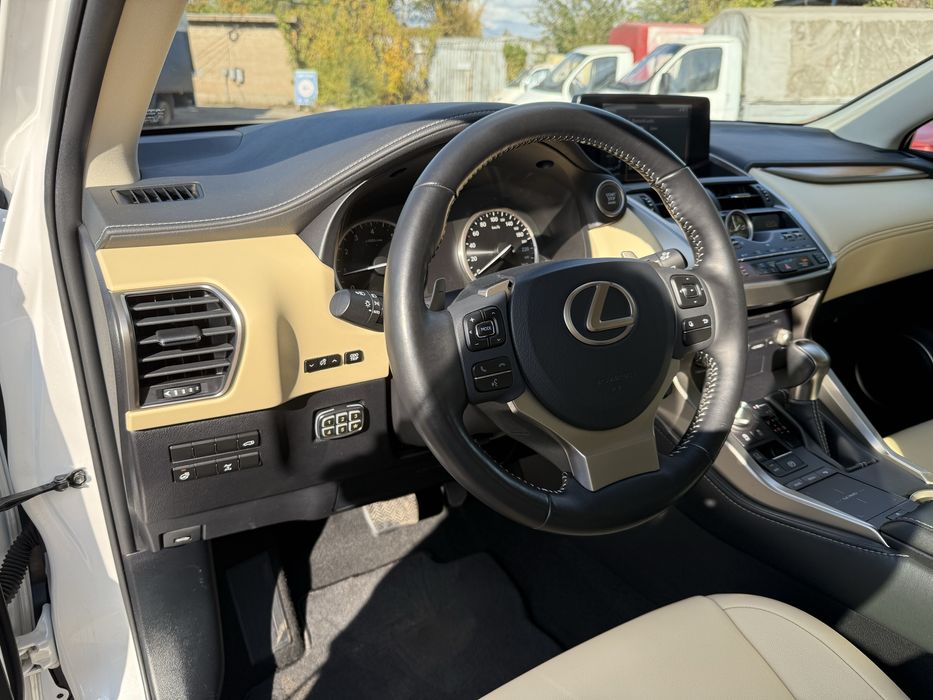 Lexus NX-200 2019р.