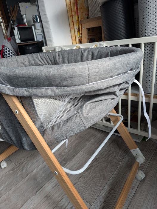 Łóżeczko dziecięce i niemowlęce składane na kółkach kołyska