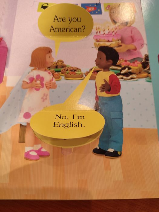 Primeiro livro de inglês com páginas em cartolina
Iniciação ao inglês