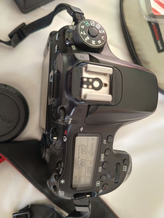 Canon 70D + Lente 18-135