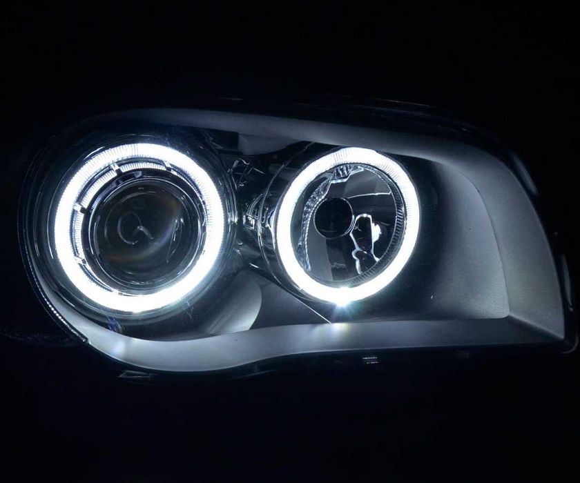 Faróis com Angel Eyes Brancos - CCFL para BMW Série 1 E81 E82 E87 E88