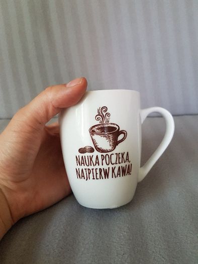 kubek ceramiczny "Nauka poczeka najpierw kawa!" 300 ml biały szklanka