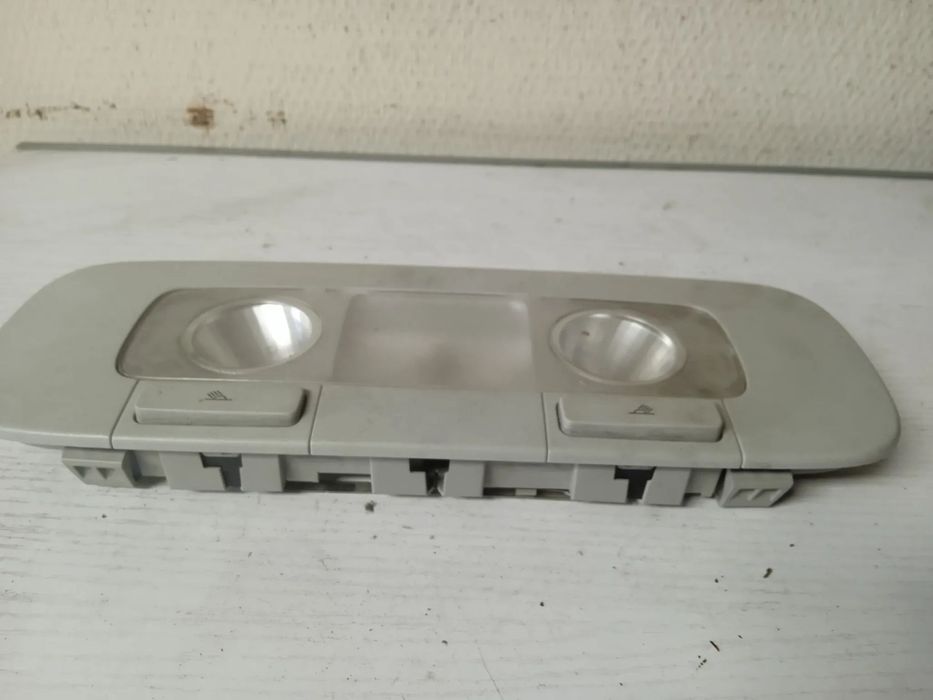 LAMPKA PODSUFITKI VW PASSAT B6 KOMBI