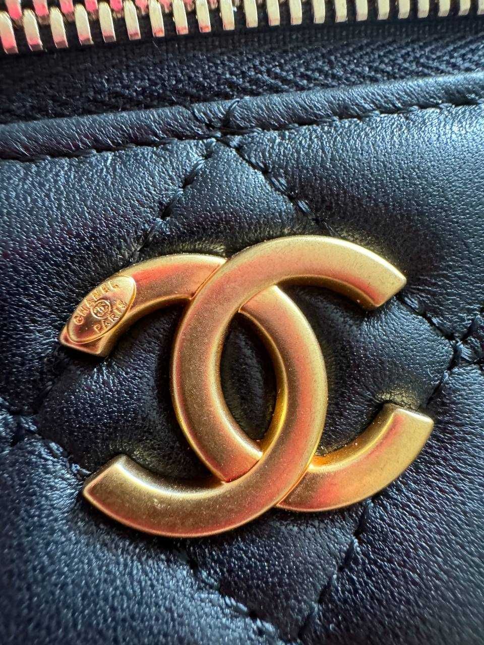Продається оригінальна сумочка від Chanel