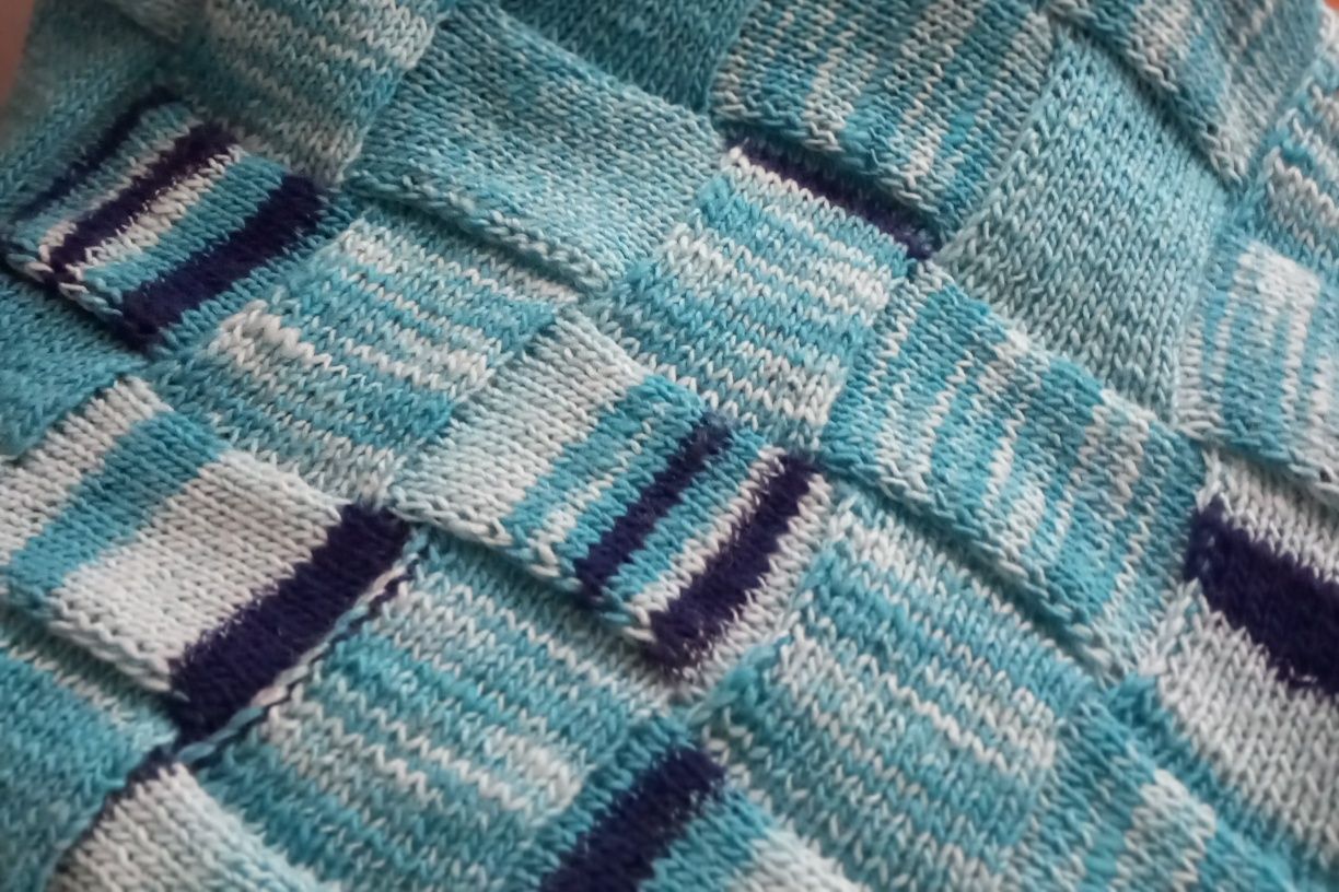 Komplet chusta zrobiona na drutach wzór Entrelac i czapka beanie