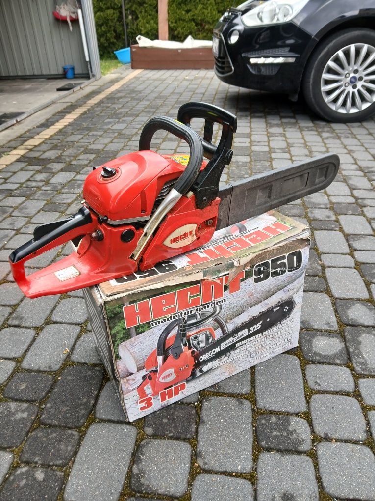 Pilarka spalinowa Hecht 950