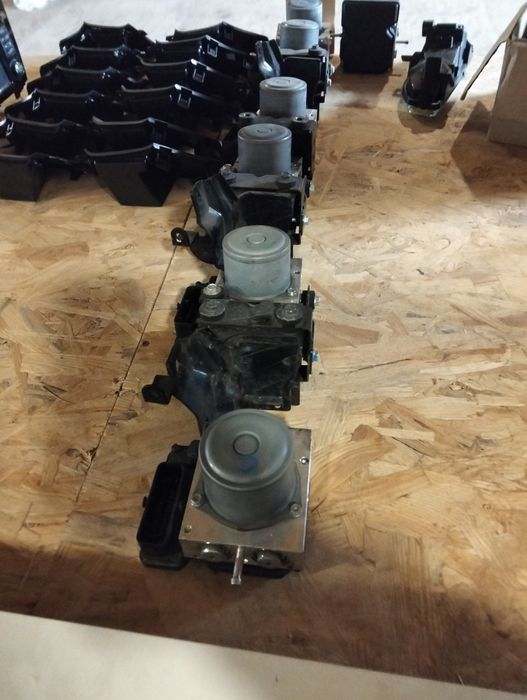 Блоки ABS nissan leaf 2