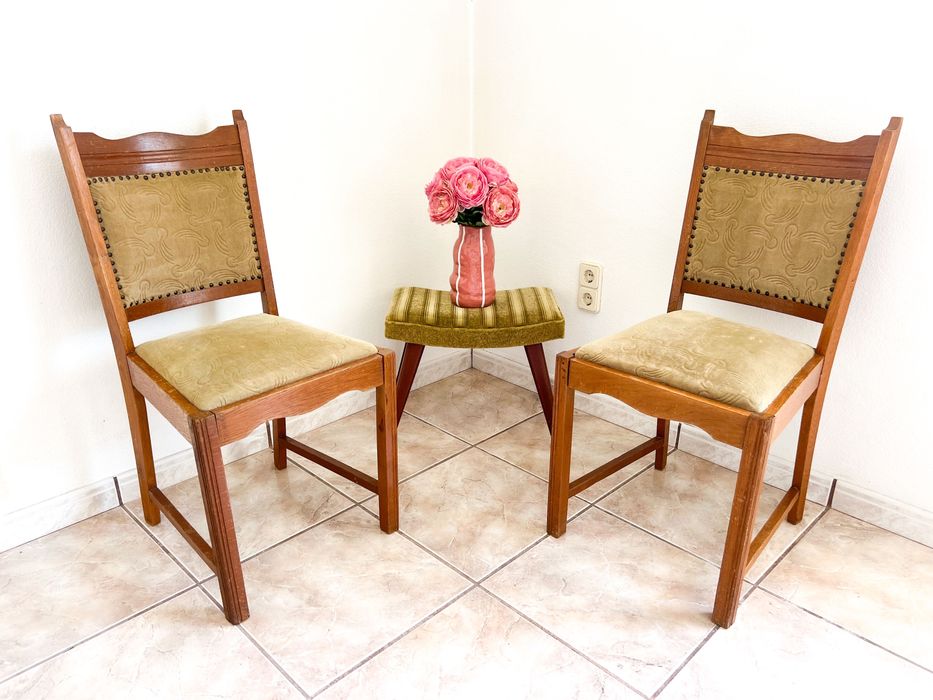 Cadeiras estofadas e em madeira maciça (entrega gratuita)