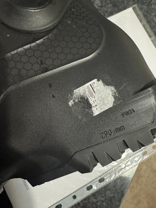 Горнолыжные ботинки женские р. 24-24,5