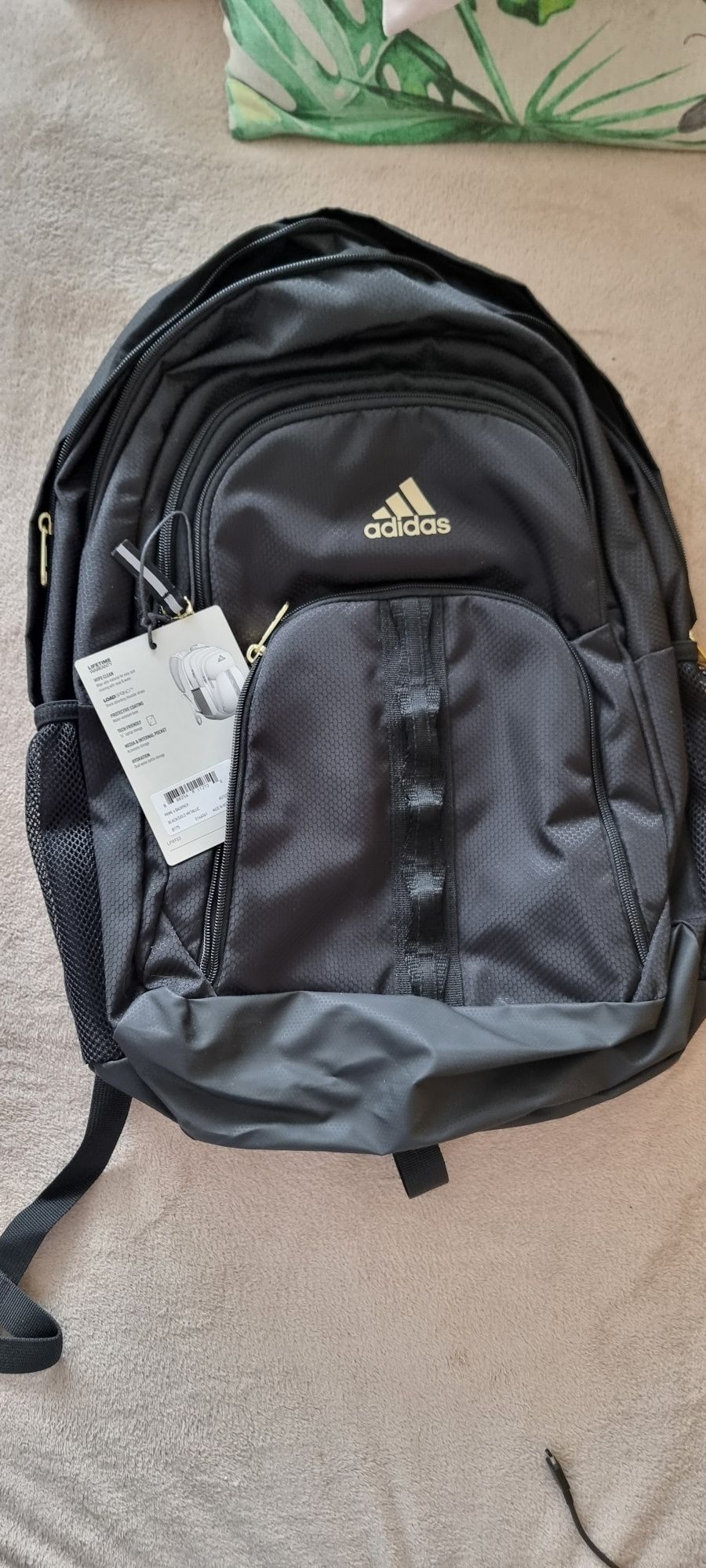 Plecak Adidas z USA pojemny idealny do szkoly, do samolotu i w góry