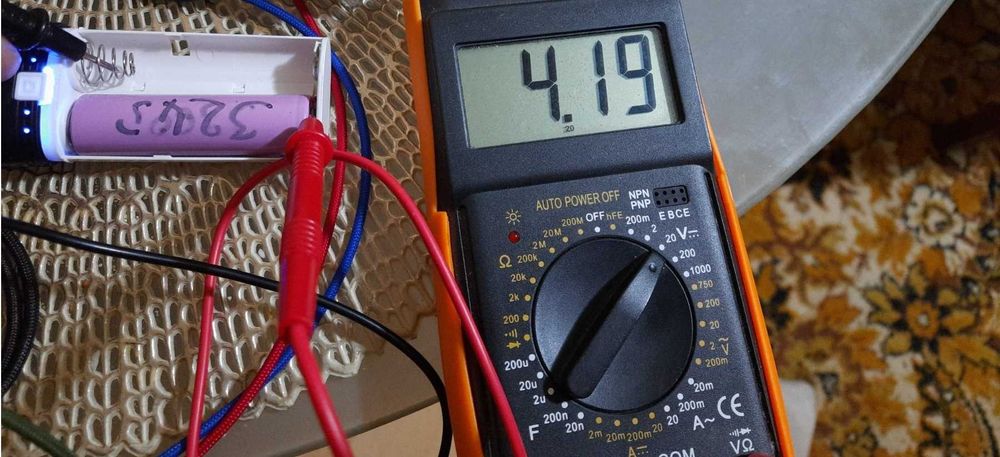 Якісний корпус павербанка PowerBank з захистом, під 2 батареї 18650