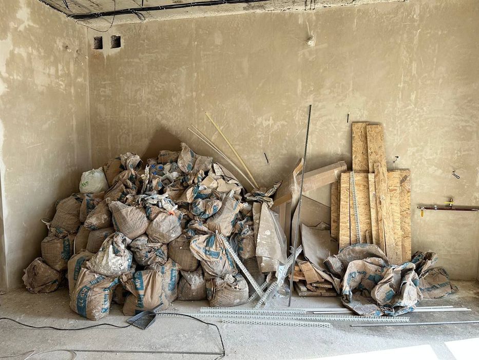 Вивіз сміття. Вивіз будівельного сміття, хламу.