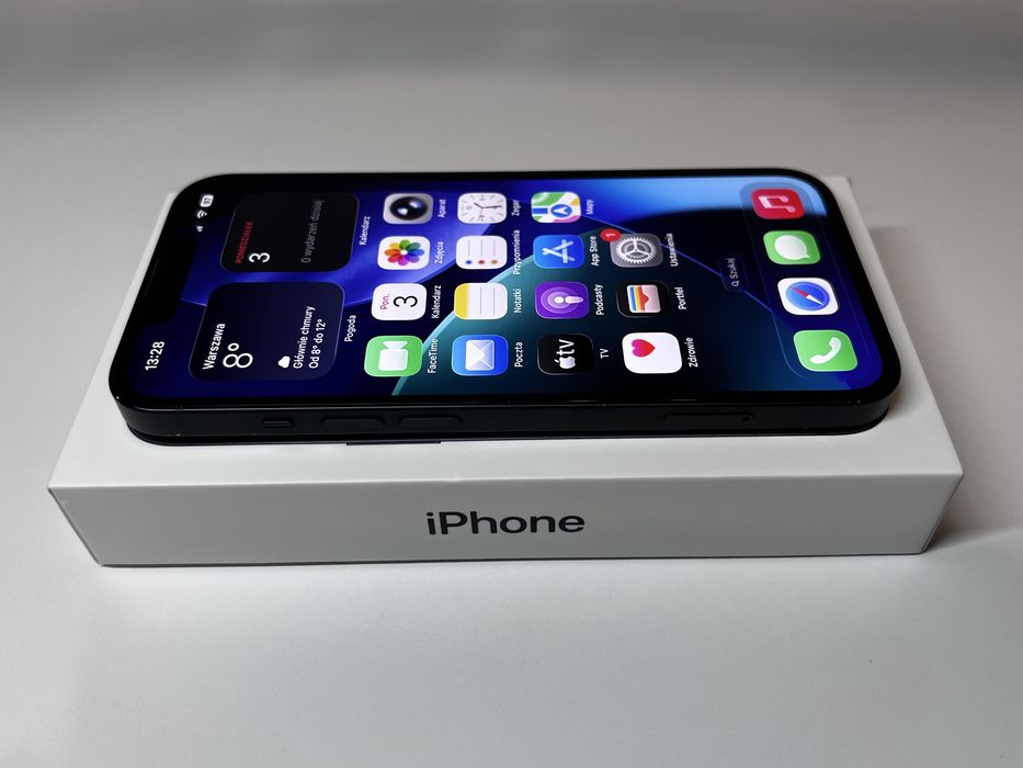 Apple iPhone 13 - 128 GB - cały komplet - kolor czarny - bateria 86%