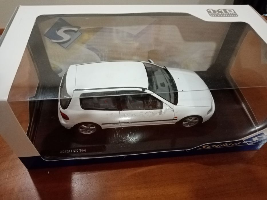 Miniaturas de carros 1.18