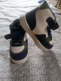 Adidasy Sinsey Baby rozmiar 23