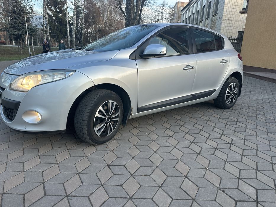 Продам свій автомобіль Рено Меган 3 , 1,5дизель