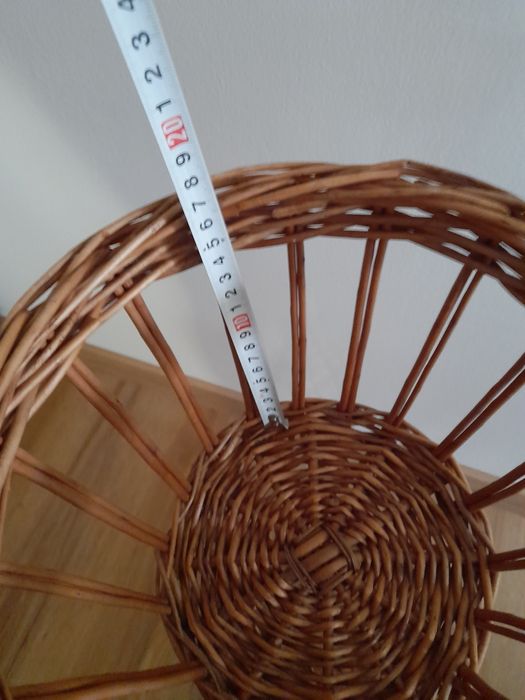 Kwietnik, stojak wiklinowy