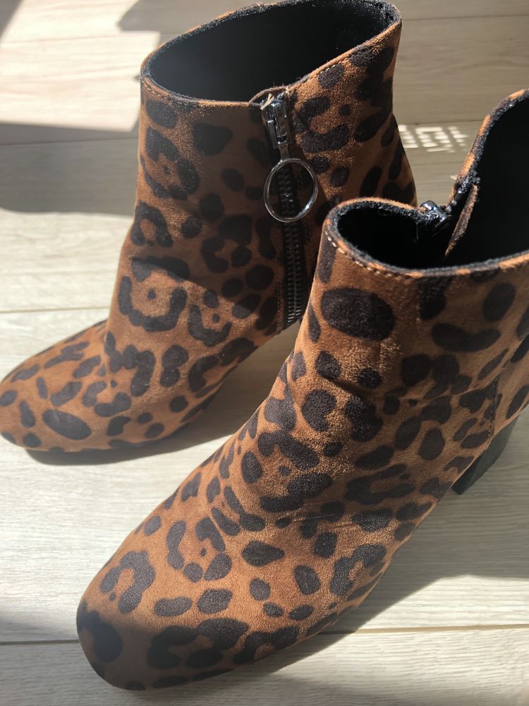 Botas Stradivarius