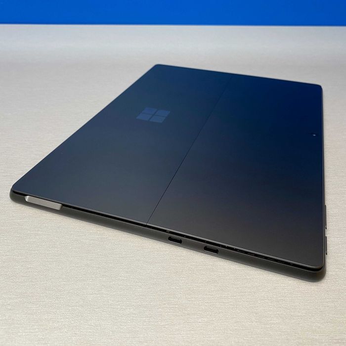 Microsoft Surface Pro 11 - 13" OLED (Snapdragon X Elite/16GB/1TB SSD)
