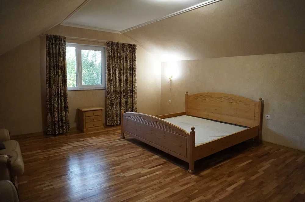 ШАЦЬК о.СВІТЯЗЬ Будинок оренда, є чан, спортивна риболовля на 2-3сім*ї