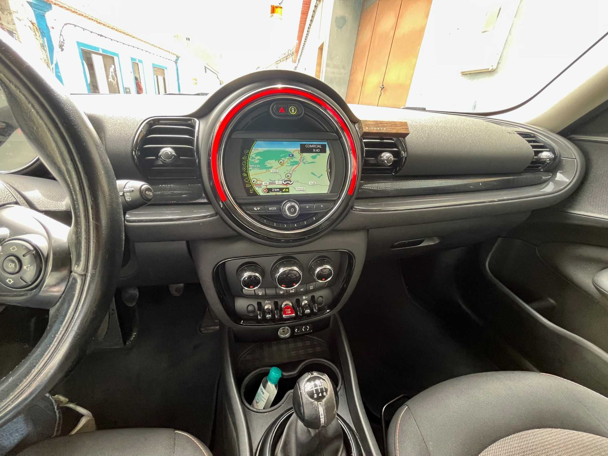 Mini Clubman One D  - Estilo, Espaço e Economia